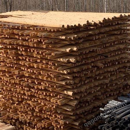 盛金源 生产 油木杆 9米  13个粗 油炸杆 通信木杆 防腐木杆 生产范围：6-10米 具体型号电话咨询