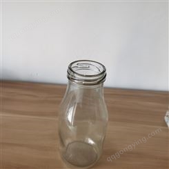 酒瓶子饮料瓶 拧盖锅汁苹果汁瓶 丝口便宜瓶子 本地瓶产地SDFHTF