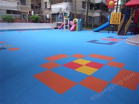 云南悬浮地垫 户外 篮球场塑料拼装塑胶 地面地垫拼块跑道 室外 幼儿园悬浮地板